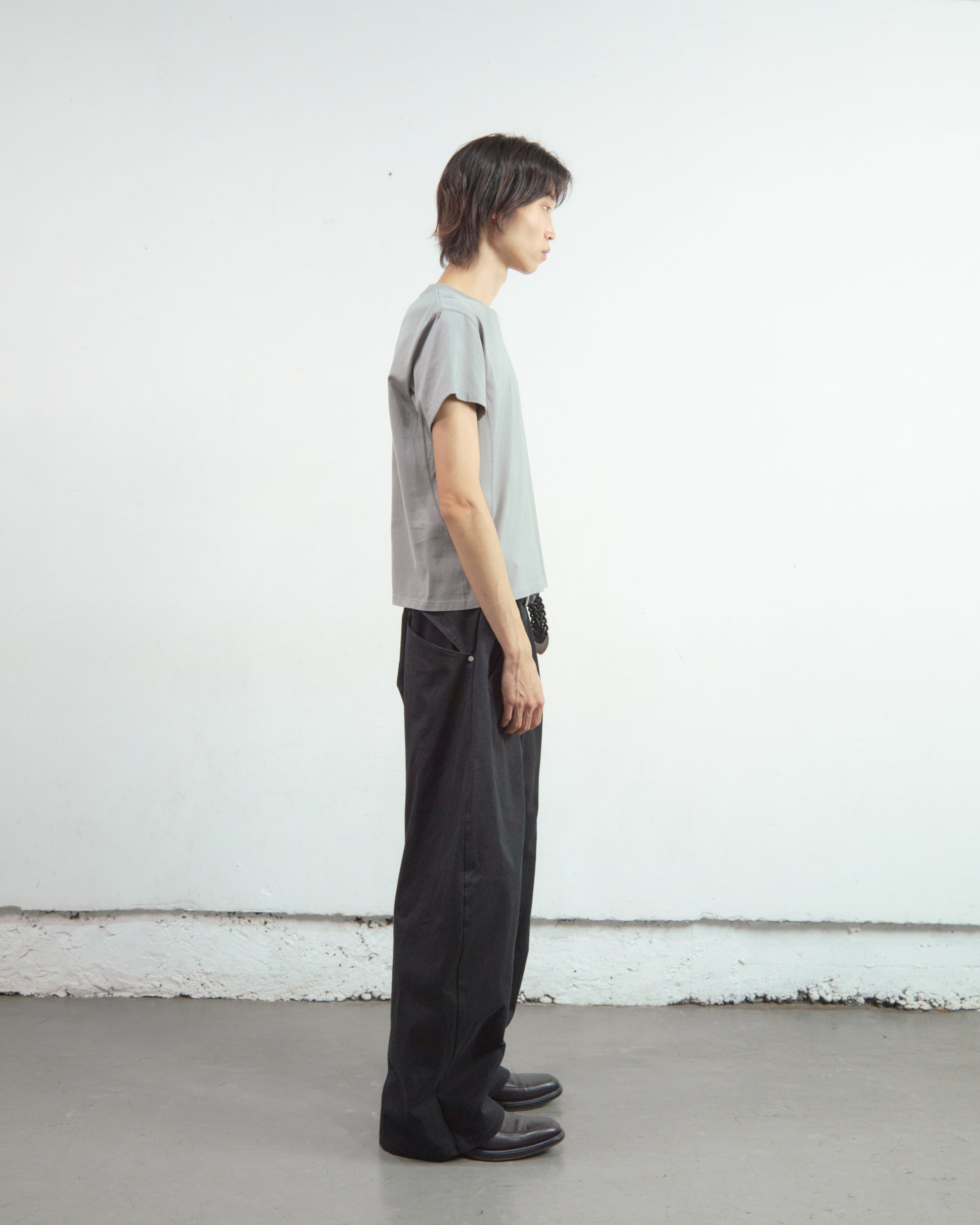 PANELLED V-NECK HALF SLEEVE T-SHIRT