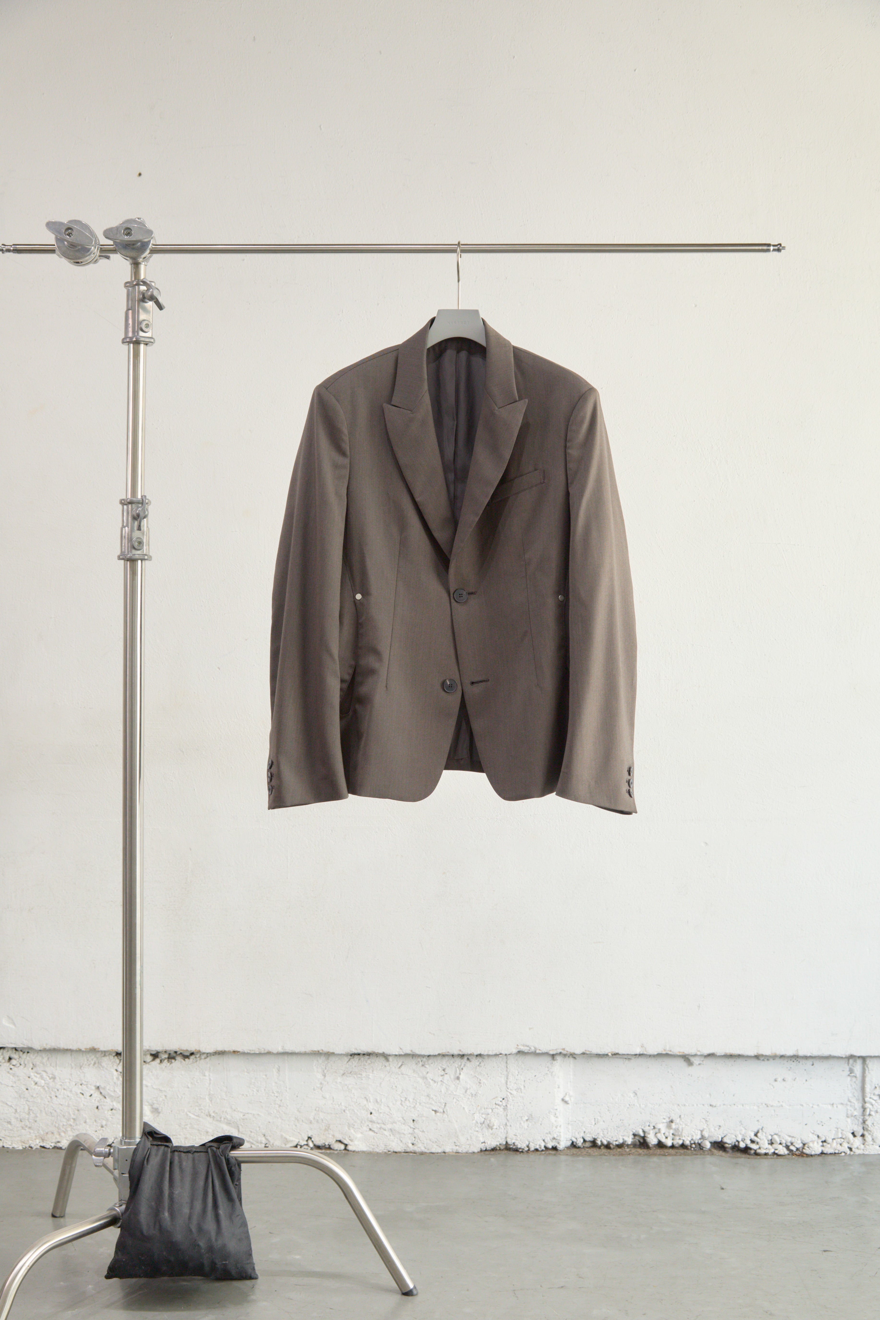 SINGLE BREASTED 2B BLAZER – NVRFRGT