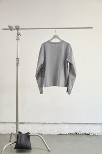 PANELLED V-NECK LONG SLEEVE T-SHIRT