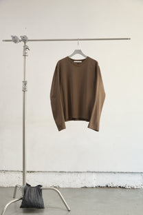 PANELLED V-NECK LONG SLEEVE T-SHIRT