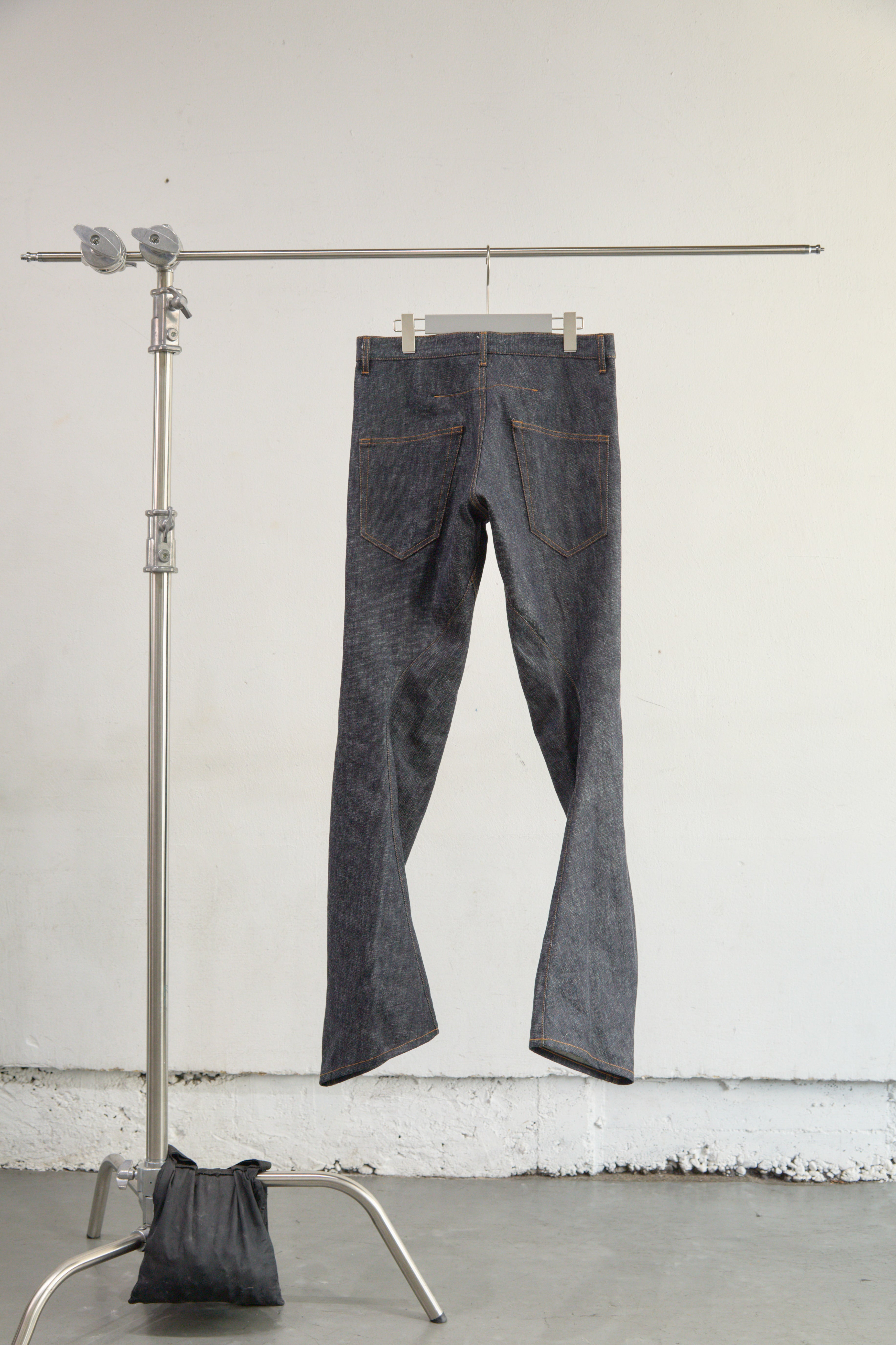 3D TWISTED JEANS 3.0 – NVRFRGT