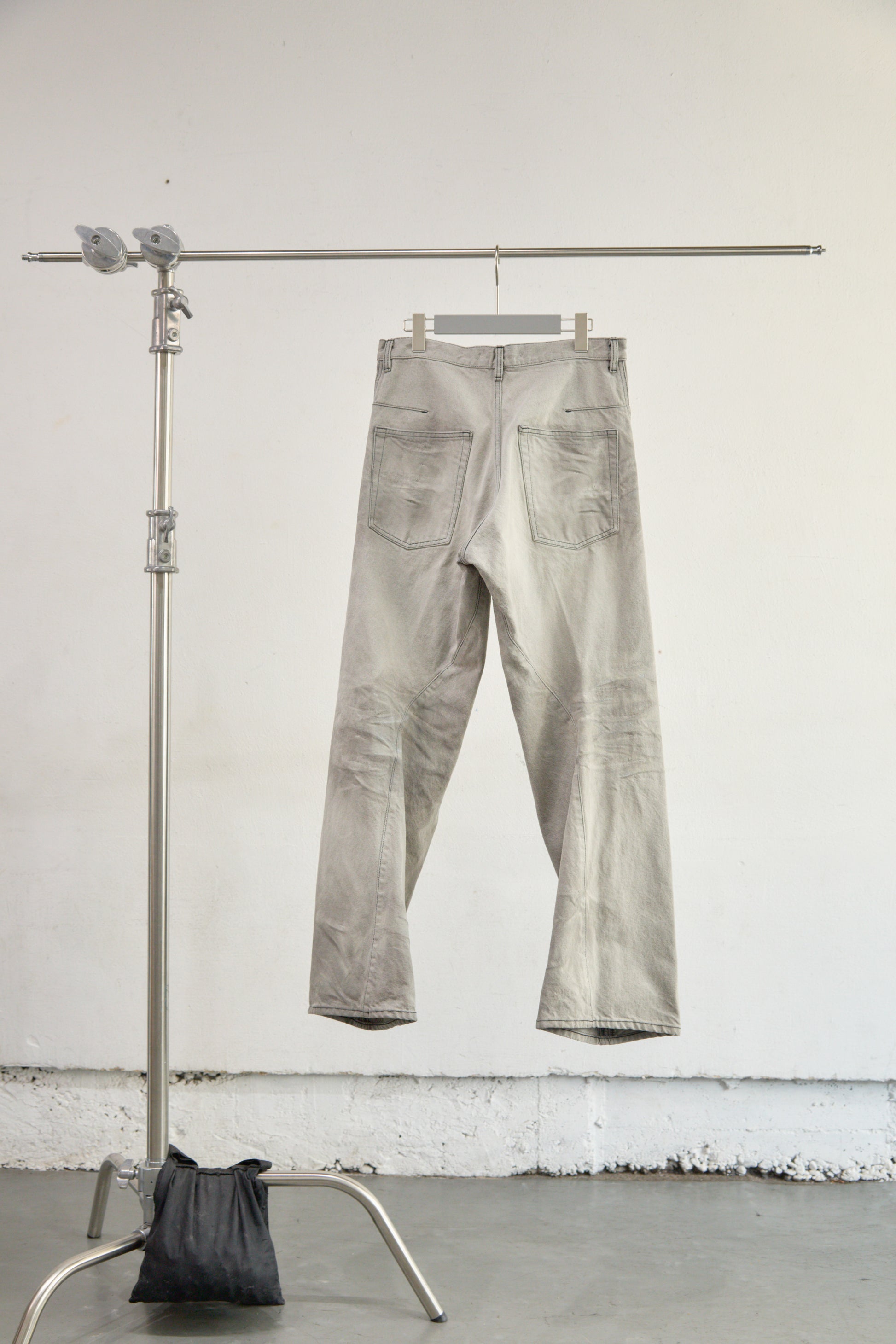 3D TWISTED WIDE LEG JEANS