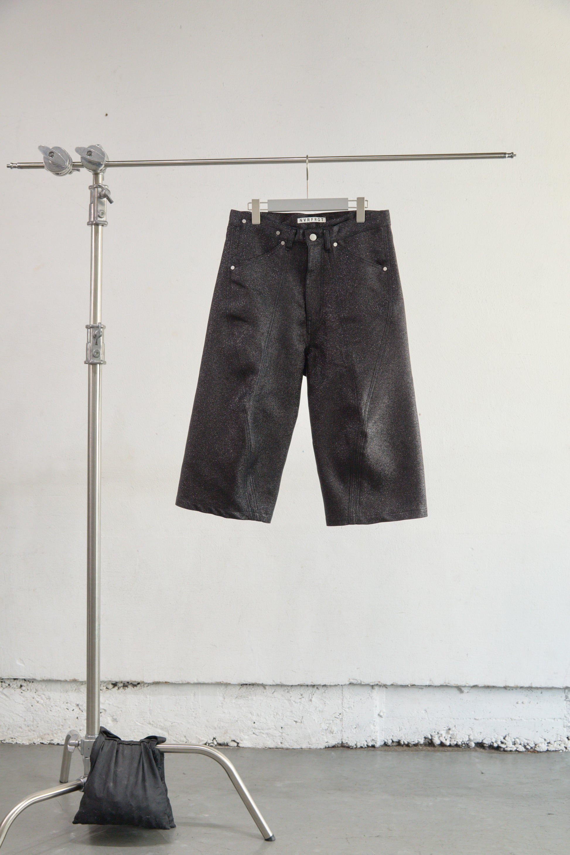 GLITTER TWILL 3D TWISTED JORTS