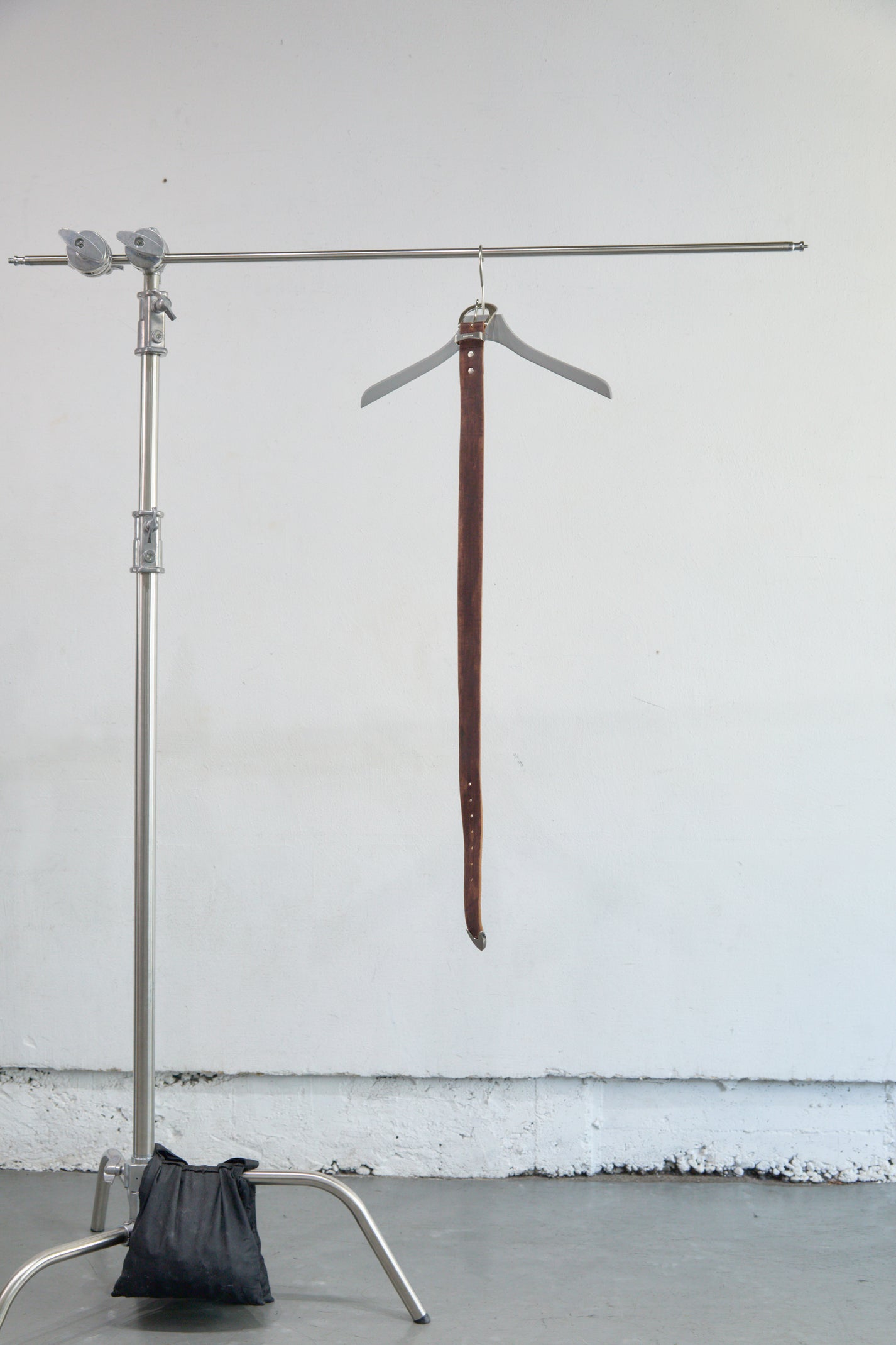 4C DISTRESSED LEATHER BELT