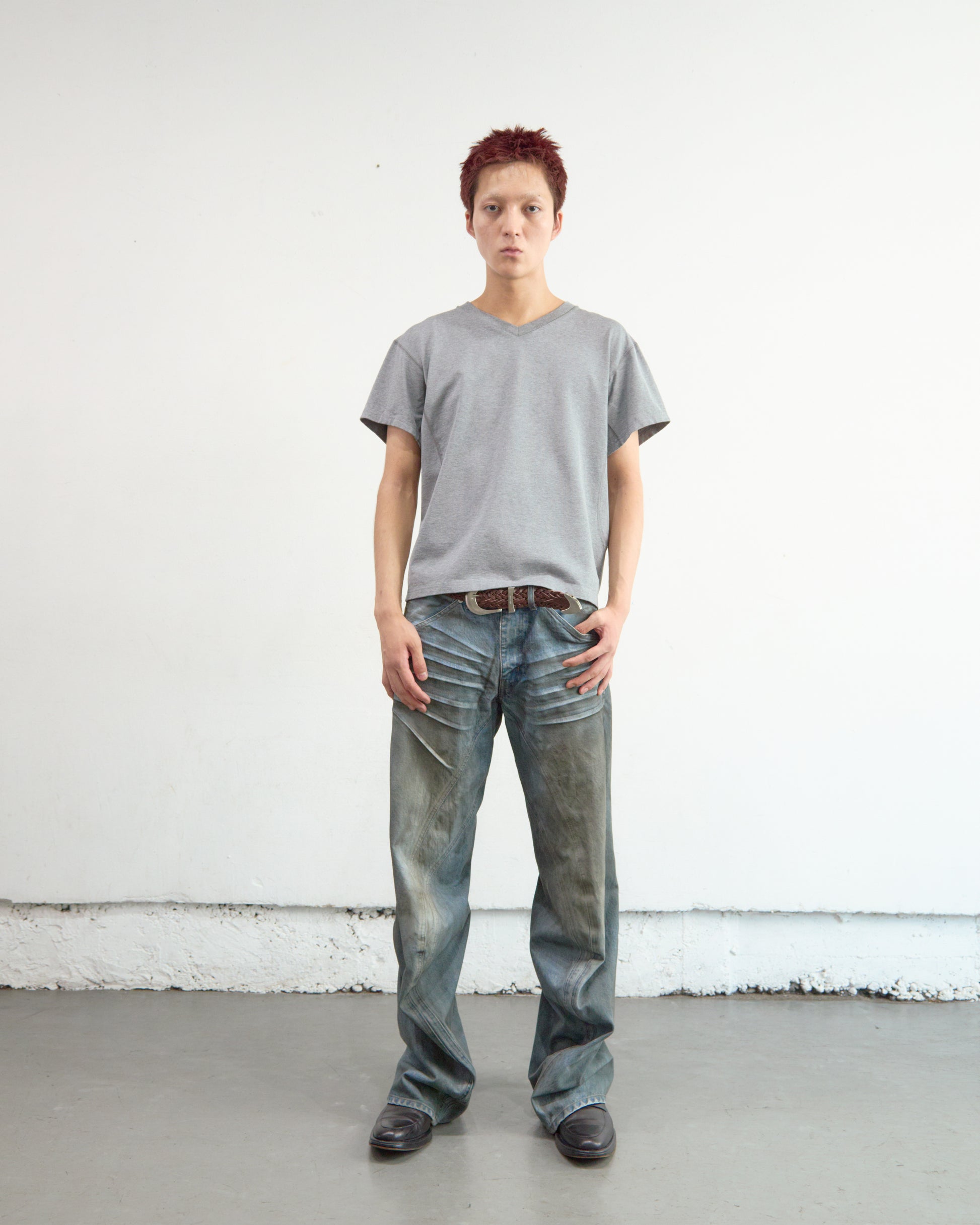 PANELLED V-NECK HALF SLEEVE T-SHIRT