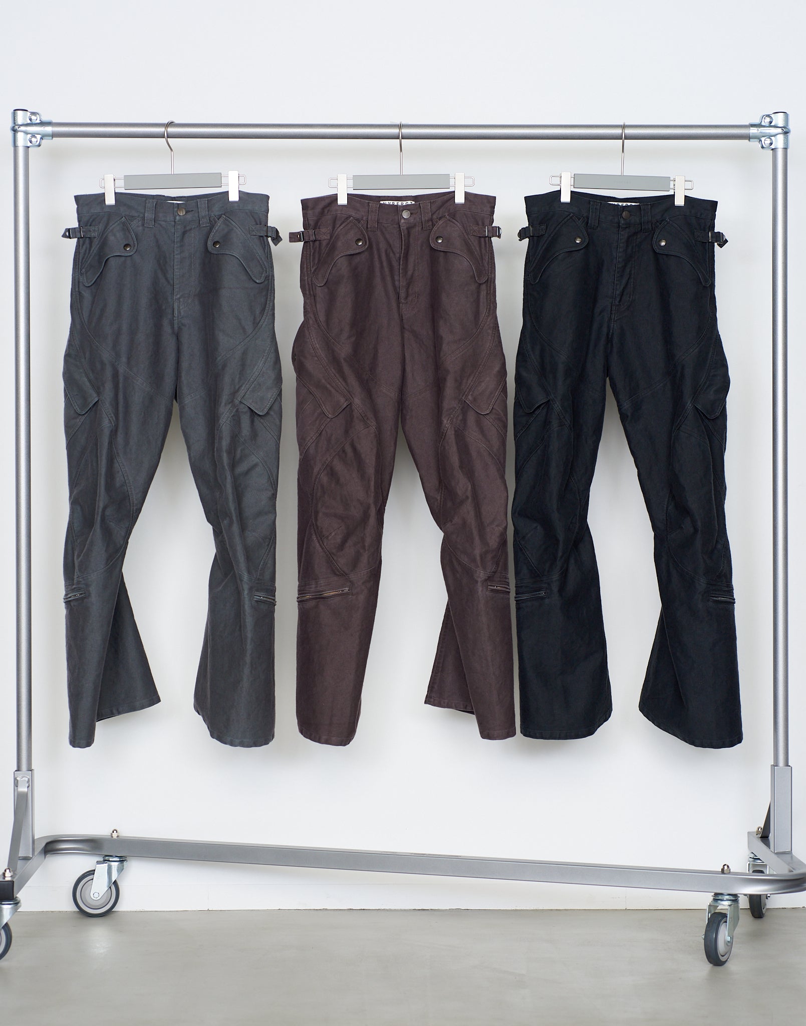 3D TWISTED CARGO PANTS