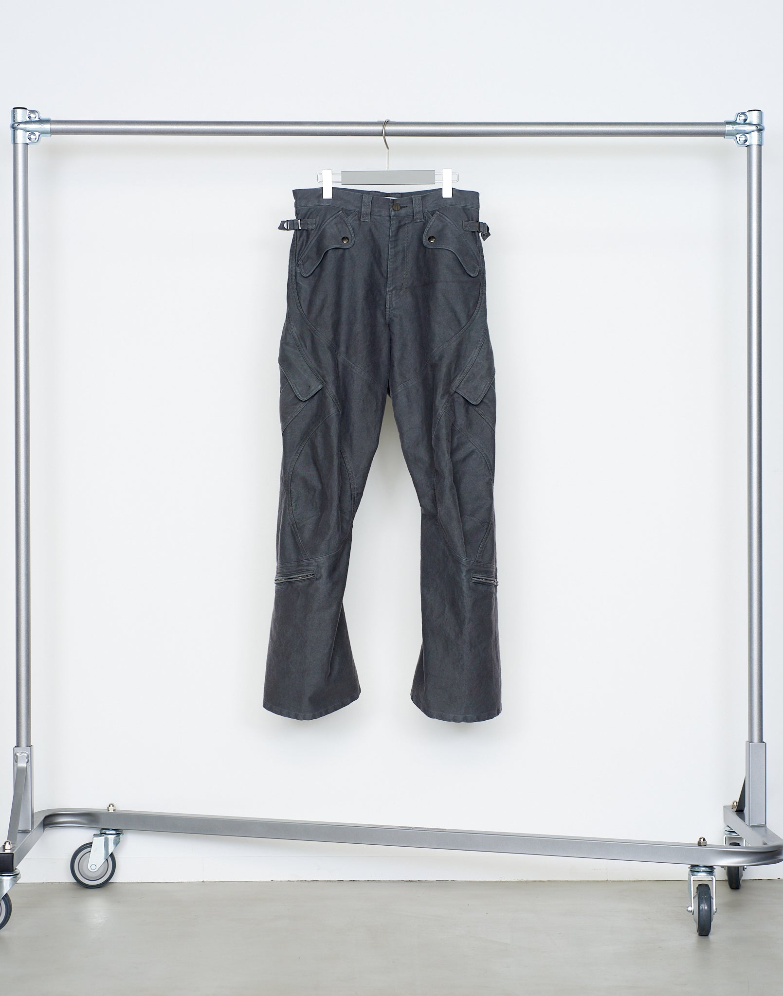 3D TWISTED CARGO PANTS