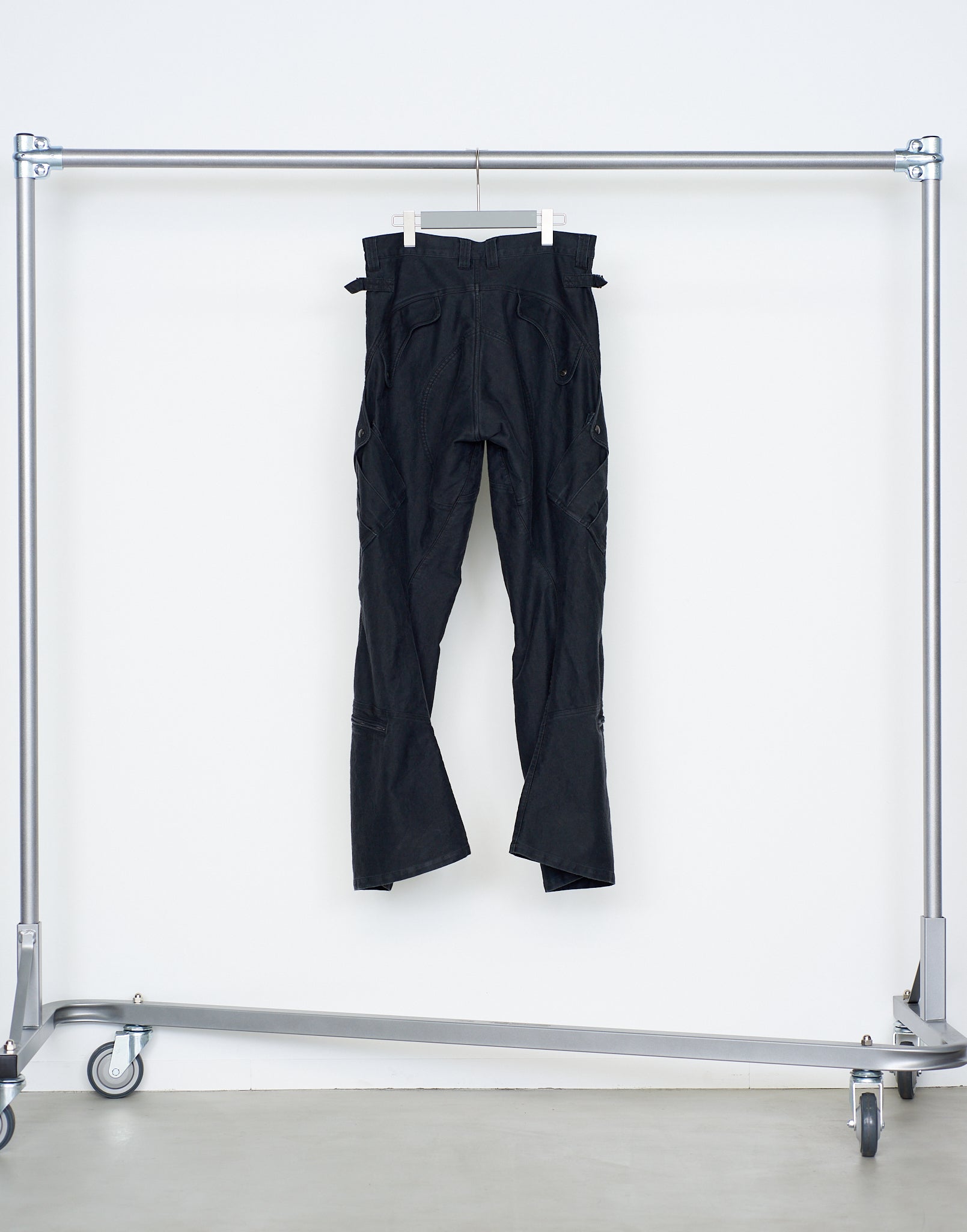 3D TWISTED CARGO PANTS