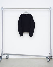 PANELED LONG SLEEVE V-NECK T-SHIRT