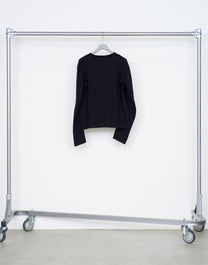 PANELED LONG SLEEVE V-NECK T-SHIRT