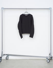 PANELED LONG SLEEVE V-NECK T-SHIRT