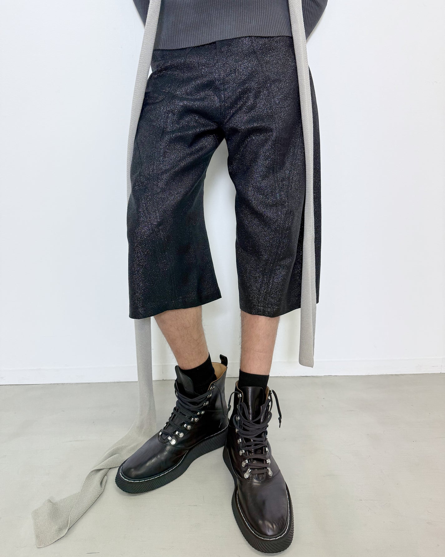 GLITTER TWILL 3D TWISTED JORTS