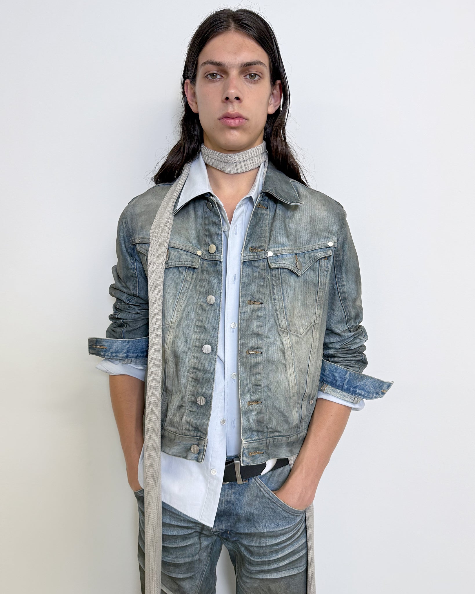 DENIM TRUCKER JACKET