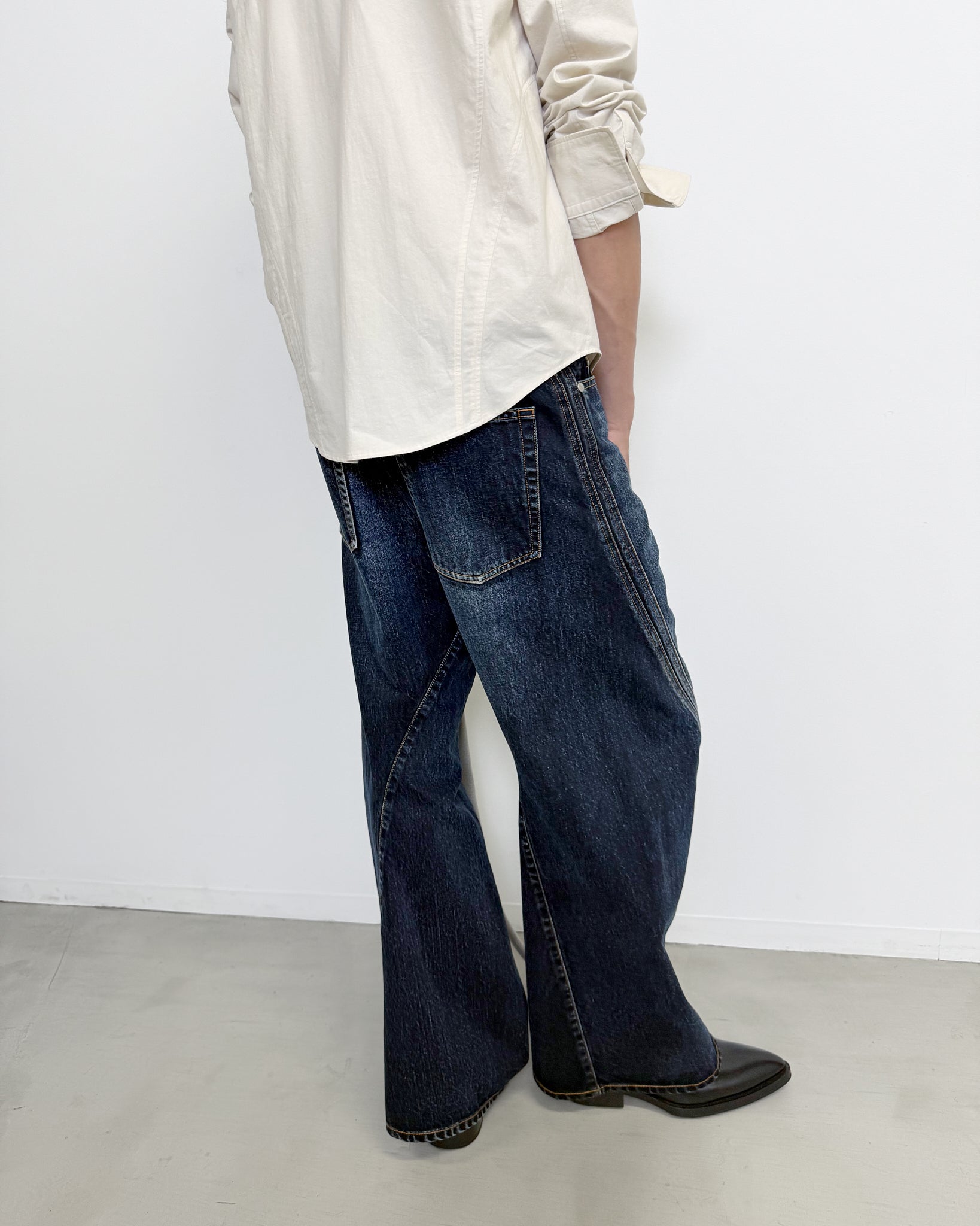 3D TWISTED WIDE LEG JEANS